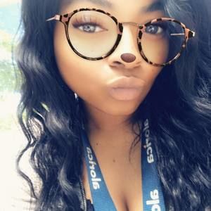 Meet your Posher, Marketa